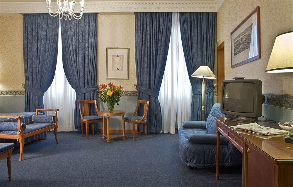 Strozzi Palace Hotel Φλωρεντία Δωμάτιο φωτογραφία